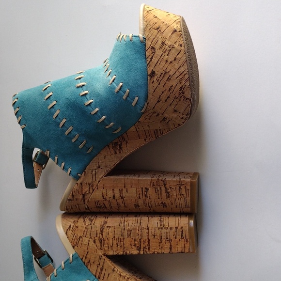 Kelsi Dagger turquoise suede platform high heels sandals 7.5 - Picture 2 of 15